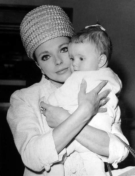 Joan Collins And Daughter Tara At London Airport November 1964