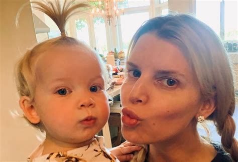 jessica simpson s bird prints pic of daughter birdie mae is too cute for words