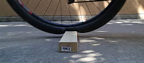 Properly inflated bike tires conform to bumps and absorb shocks. Mountain Bike Psi Calculator / Gravel Bike Tire Pressure Guidelines Grvl Bicycle - To work out ...