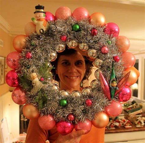 Quick Affordable And Foolproof Christmas Ornament Wreaths Ez Wreaths