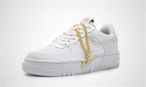 Nike air force 1 pixel trainers. Nike WMNS Air Force 1 Pixel (gold chain) - YesFootwear