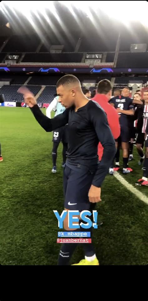 Hot Footballers And Artists On Twitter Mbappe Celebrating The Victory 🥰