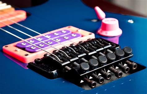 Floyd Rose Vs Fixed Bridge Which Is Better Cmuse