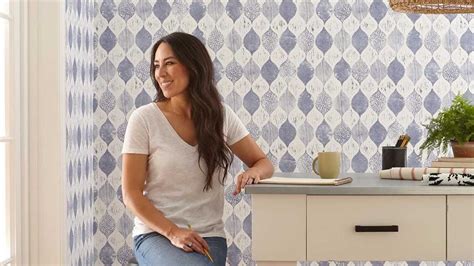 Watch This Is Joanna Gaines Secret For A Kitchen With Wow Factor