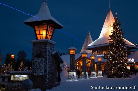 Un'attrazione che richiama più di 500 000 visitatori all'anno da tutto il mondo. Foto: Circolo Polare nel Villaggio di Babbo Natale a ...