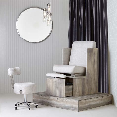 A pedicure chair is an essential prerequisite for any salon. Dorset Pedicure Spa Chair with Platform | Plumbing Free ...