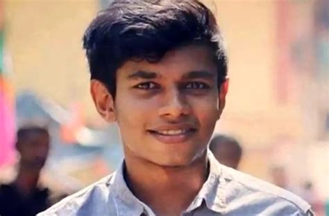 Fb Honours Kerala Teenager For Fixing Bug In Whatsapp Promises Him