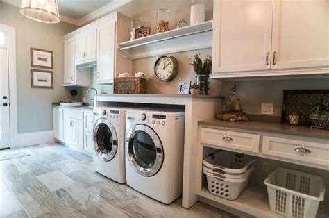 Even if you are just browsing for some new farmhouse laundry room ideas or for farmhouse laundry room decor. 30+ Unbelievably inspiring farmhouse style laundry room ideas
