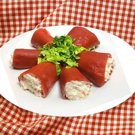 Pimientos del piquillo rellenos fríos - Receta de DIVINA COCINA