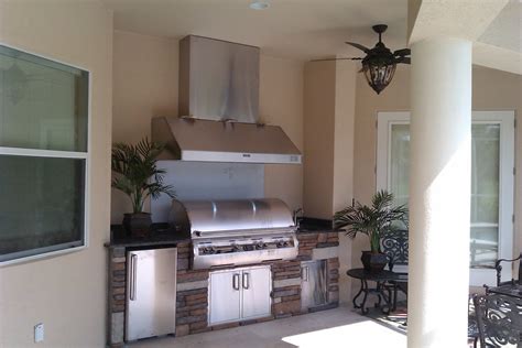 Small outdoor kitchen ideas cozy outdoor kitchens create large impact with choice materials and quality appliances. Simple Outdoor Kitchen Designs - Premier Outdoor Living ...
