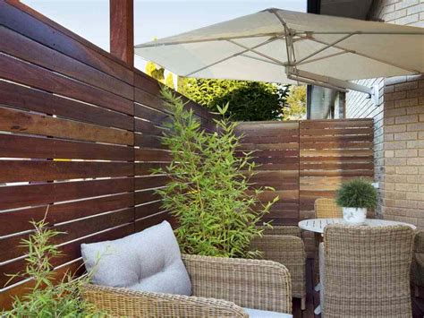 We recently installed the shadowspec su10 commercial centrepole umbrella on our property and are very pleased with the result. Wall Mounted Umbrella — for Unique Spaces | Shadowspec New ...