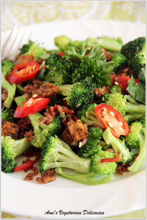 Amis Vegetarian Delicacies Broccoli And Tofu Stir Fry With Thai Red