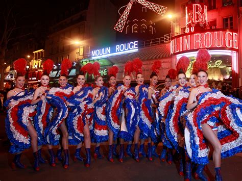 ÎN CULISE LA MOULIN ROUGE * Eveline Păuna