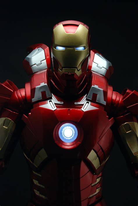 Iron man streaming e scaricare in alta definizione. Avengers - 1/4th Scale Figure - Iron Man (Case 2 ...