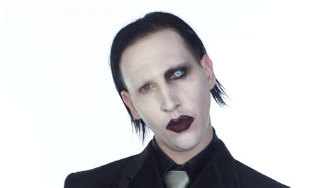 What Marilyn Manson Really Looks Like Underneath All That Makeup