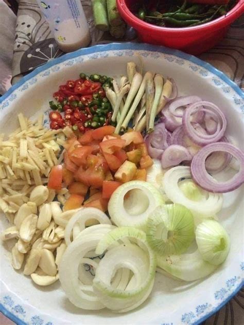 Bagi mereka yang bercucuk tanam sangat mudah untuk mendapatkan bekalan,berikut adalah 10 resepi yang boleh jadikan rujukan. Resepi dan cara untuk membuat Ikan Siakap Stim Paling ...