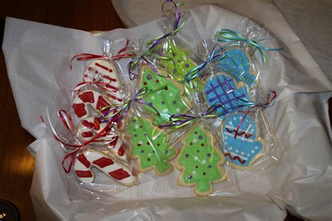 Sugar, cold water, fresh lemon juice, hot water, lemon. Christmas Cookies - CakeCentral.com