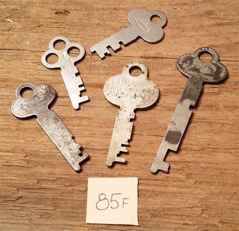 5 Vintage Eagle Corbin Yale Flat Keys Antique Cabinet Lock Locker