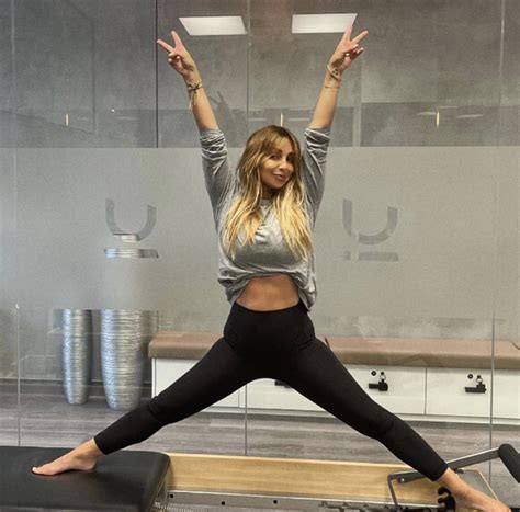 Louise Redknapp Stuns Fans As She Shows Off Impressive Physique During Pilates Class Ok Magazine