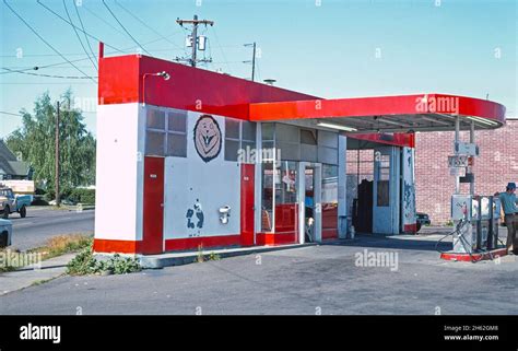Gas Station Portland Oregon Ca 1976 Stock Photo Alamy