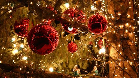 Christmas Ornaments Wallpaper For Desktop 80 Images