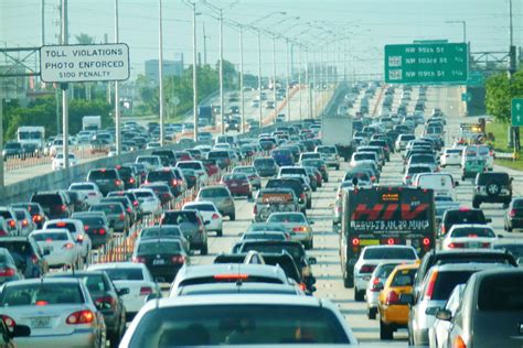 Autonomous Vehicles Could Worsen Urban Congestion Study Finds