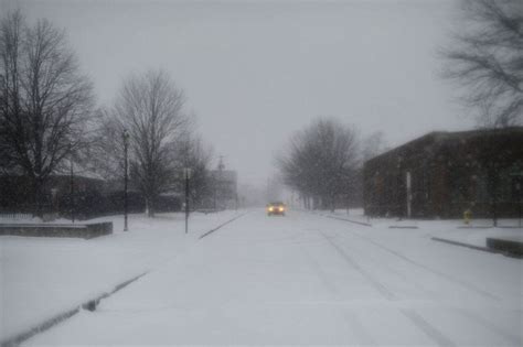 Flint Mayor Declares Snow Emergency For City Due To Winter Storm