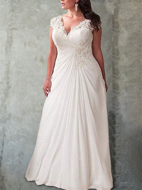 We offer best wedding dresses for plus size here. Smart Empire Sweetheart Cut Lace Long Chiffon Plus Size ...