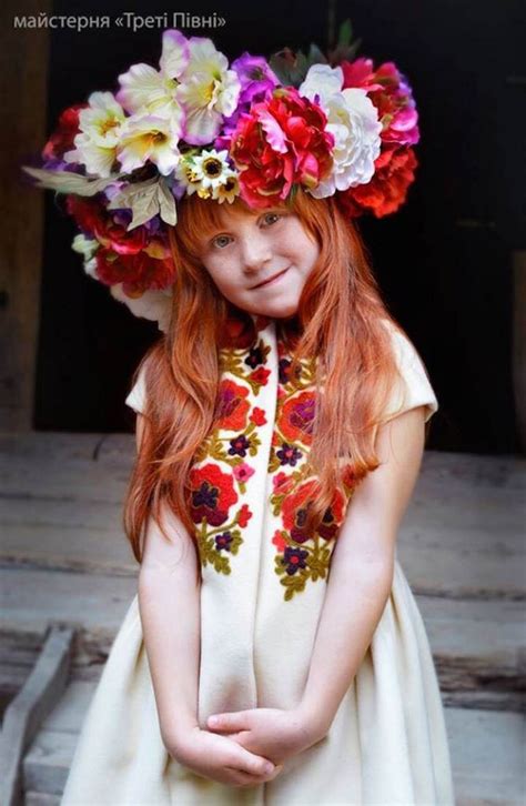 Amazing Portraits Of Modern Women Wearing Traditional Ukrainian Wreaths