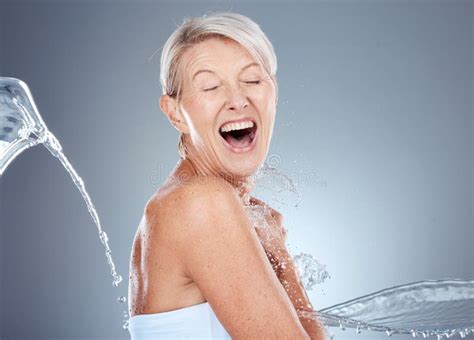 Mature Woman Splash Face Water Stock Photos Free Royalty Free Stock Photos From Dreamstime