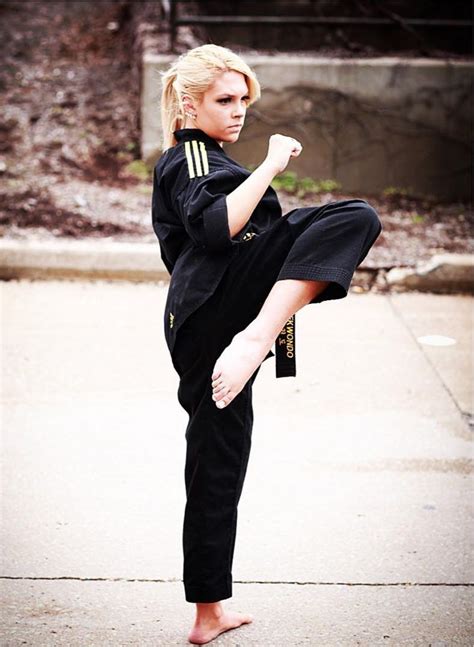 Jane Dillon Karate Marcial Artes Marciales