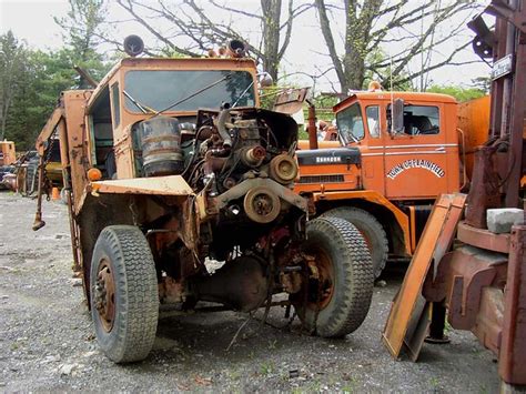 Oshkosh Plow Truck Old Snow Plow Truck Junkyard In Richfie Flickr