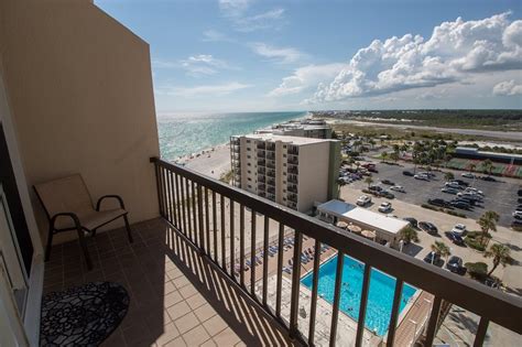 BR BA Sleeps Pinnacle Port Beach Front Newly Renovated UPDATED