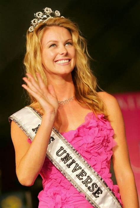 Jennifer Hawkins Australia Miss Universe 2004 Jennifer Hawkins