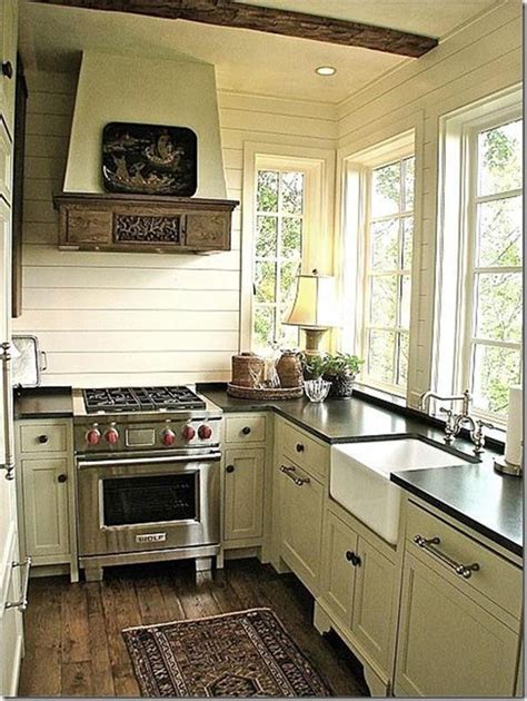 Pin By Janetta Fairless On Kitchen Cabinets In 2020 Farmhouse Kitchen