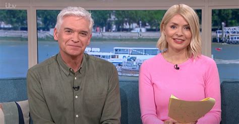 This Morning Today Fans Spot Tension Between Holly And Phillip