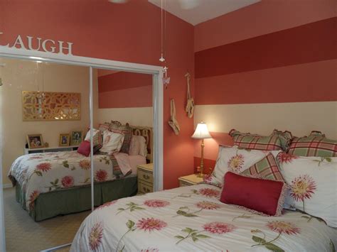 Lc Design Striped Bedroom Walls