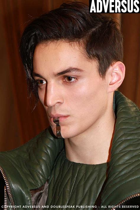 Gemillimeterde kapsels & de buzzcut. Kapsel trends 2018 en herenkapsels. Korte herenkapsels met ...