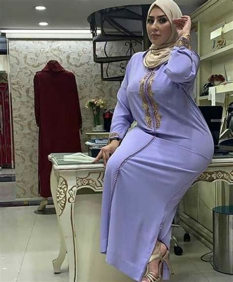 Pin By Thaer On Beautyandmodel Muslim Women Fashion Curvy Women Fashion Beautiful Arab Women