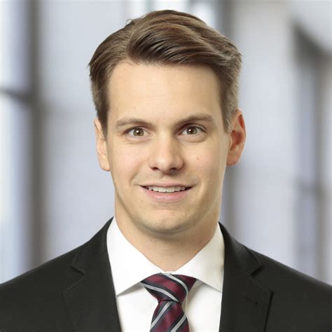 Start your new career right now! Fabian Meier - Asset Manager Real Estate - Swiss Life REIM ...