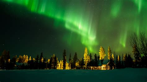 Download Wallpaper 3840x2160 Northern Lights Green Sky Finland 4k