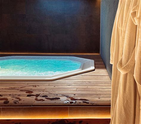 Enhance Your Hot Tub Experience With A Stylish Awning Glass Verandas Uk
