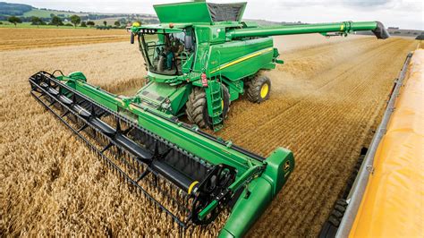 Combine Harvesters Harvesting John Deere Australia