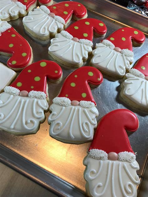 This page includes pictures of decorated christmas. Pin by Pam Schwigen on Cookie Decorating - Gnome | Christmas cookies decorated, Gourmet ...