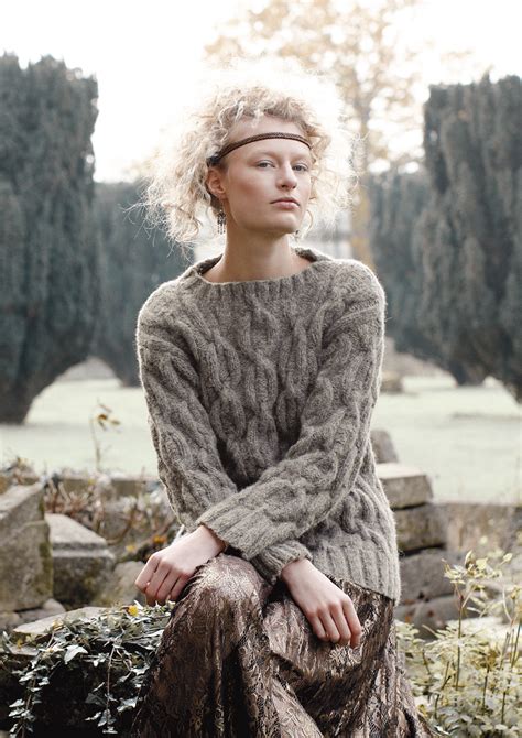 S/m (l, 1x/2x) the pattern doesn't give yardage. Pin by Harriet DiSalle on KNITTING PATTERNS | Rowan ...
