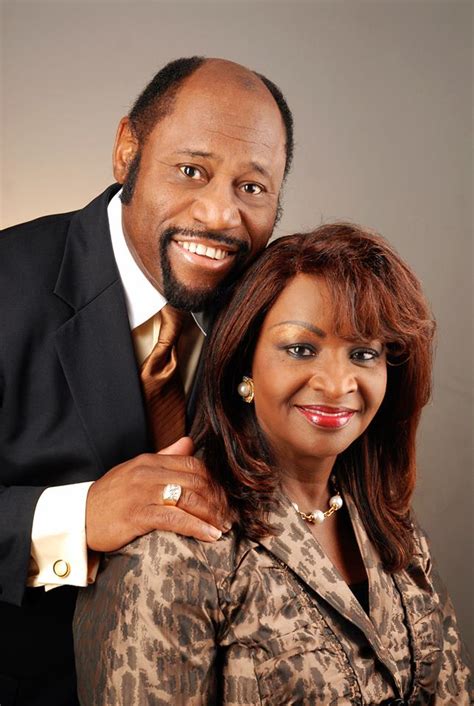 Dr Myles Munroe And Wife Dies In A Plane Crash My Neighbor Africa