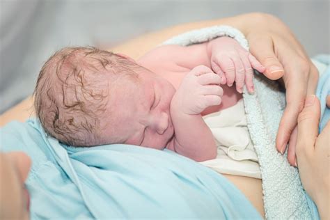 Cat De Multe Stii Despre Nasterea Naturala Test Rapid Cu Intrebari Revista Baby Pentru