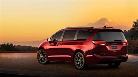 Chrysler Pacifica Awd Expected In Q2 2020 With Plug In Hybrid