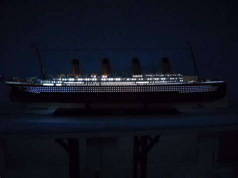 Rms Titanic Model W Lights Limited Edition 50″ Assembled