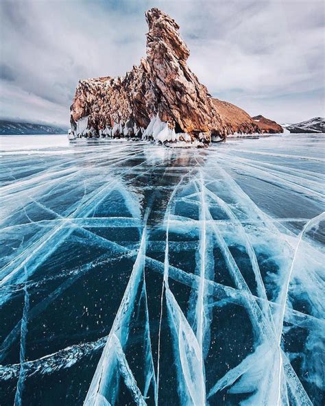 Spectacular Photos Capture Frozen Beauty Of Largest Freshwater Lake In